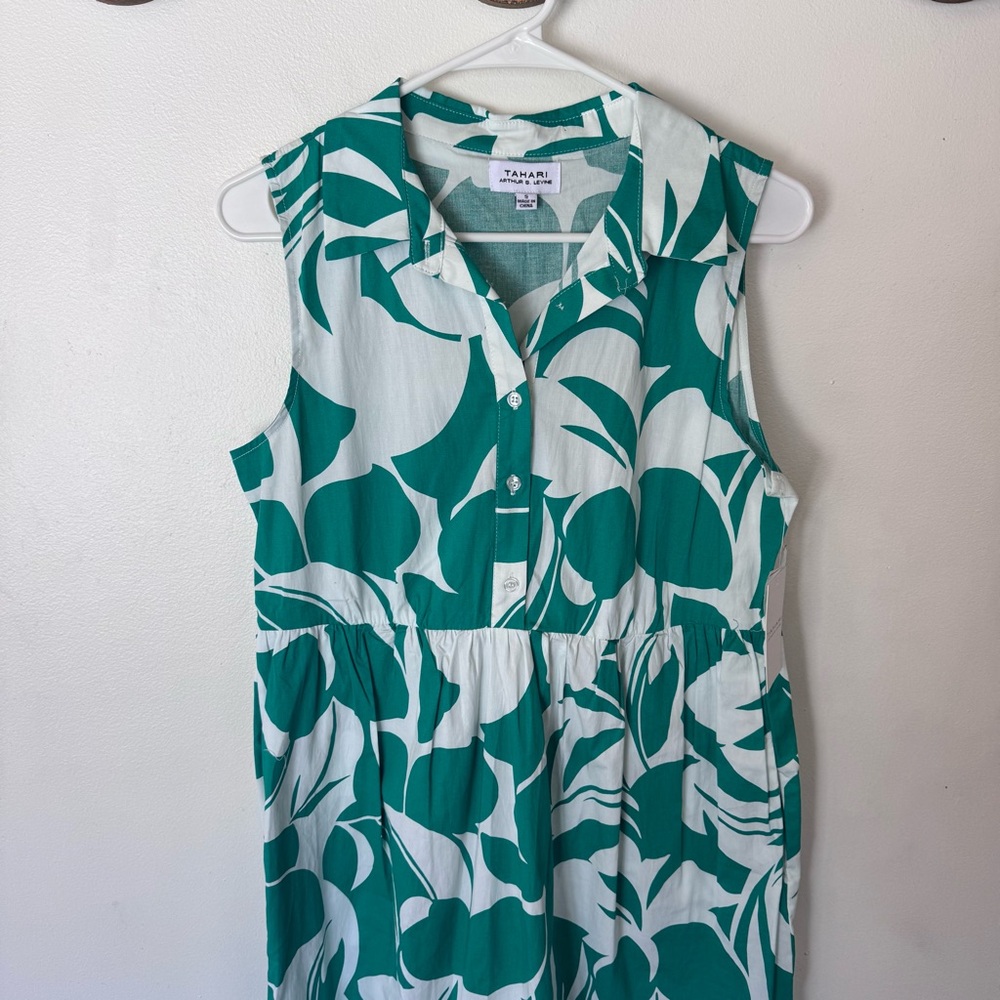 Tahari Arthur S. Levine Green and White Floral Maxi Dress size small NEW! - Picture 3 of 11
